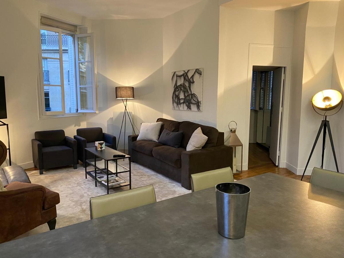 Appartement 3 Chambres Paris 7E Exteriör bild