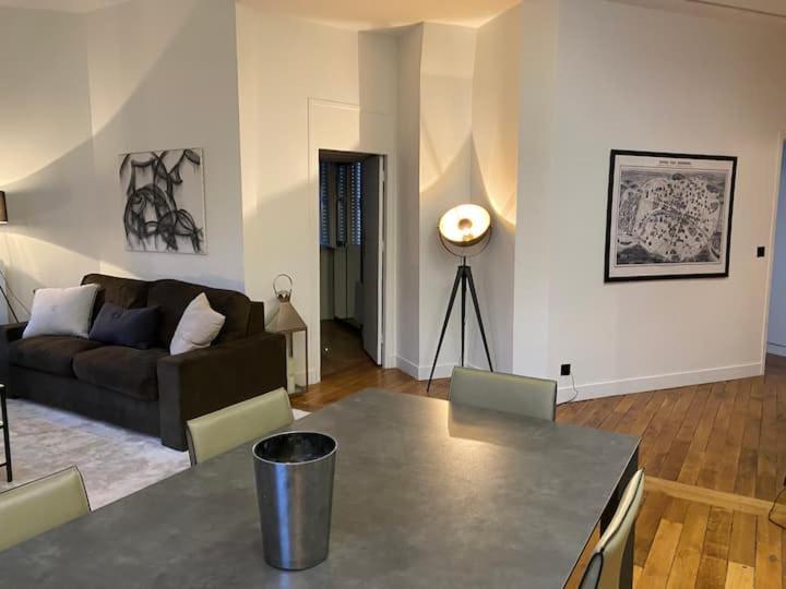 Appartement 3 Chambres Paris 7E Exteriör bild