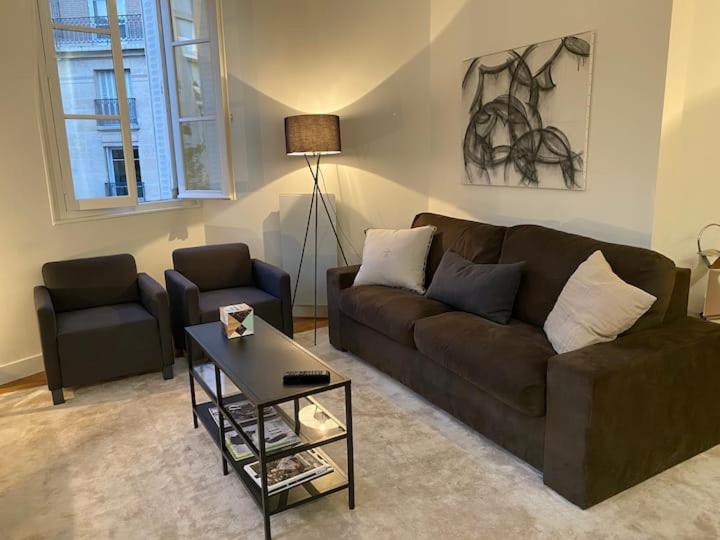 Appartement 3 Chambres Paris 7E Exteriör bild