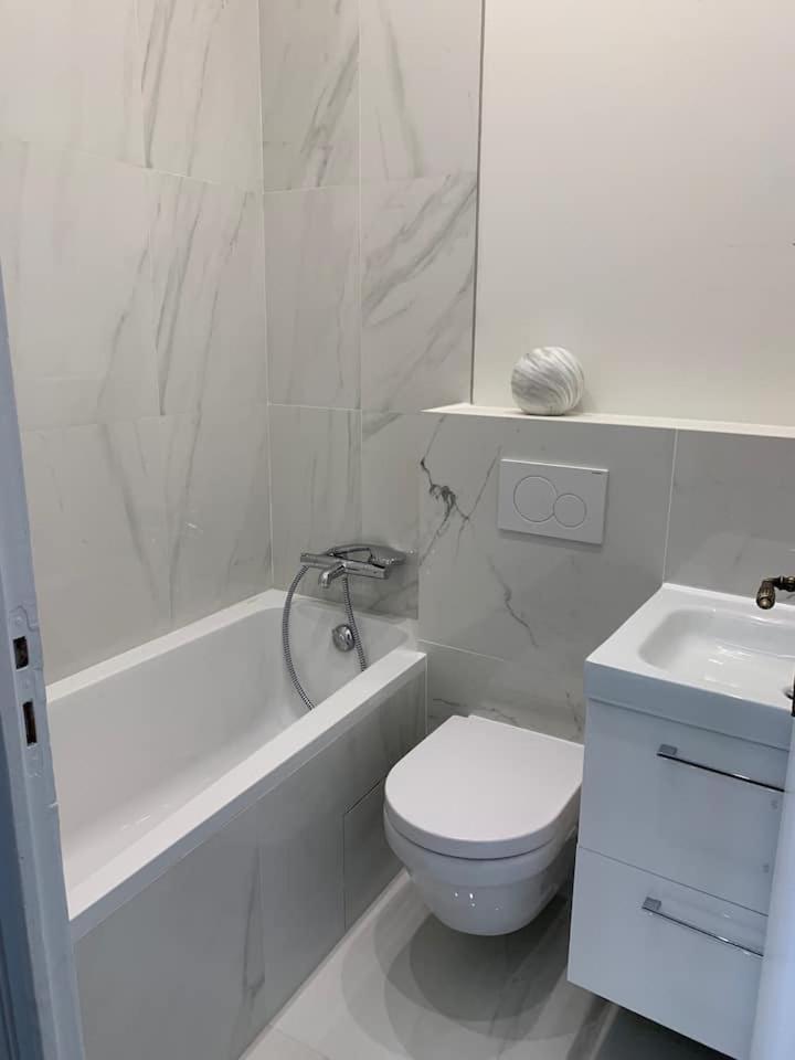Appartement 3 Chambres Paris 7E Exteriör bild